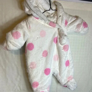 Miniwear Pink Polka Dots White Baby Bunting Infant Snowsuit Size 0-3 Months soft